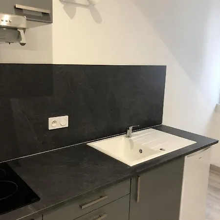 Grand Studio Spacieux Proche De Toute Commodites ! *
