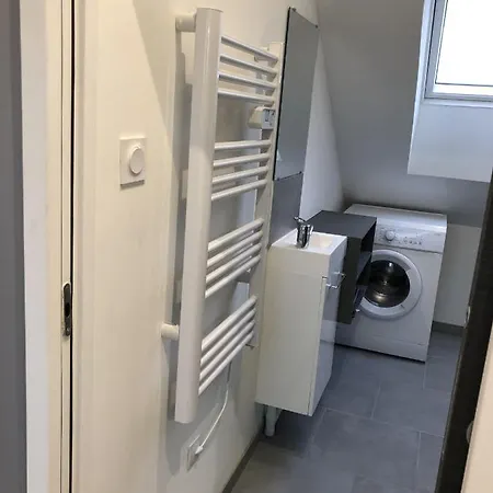 Grand Studio Spacieux Proche De Toute Commodites ! 公寓 *